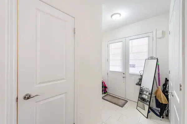 59 Lola CRES, Brampton, ON L7A 4J8