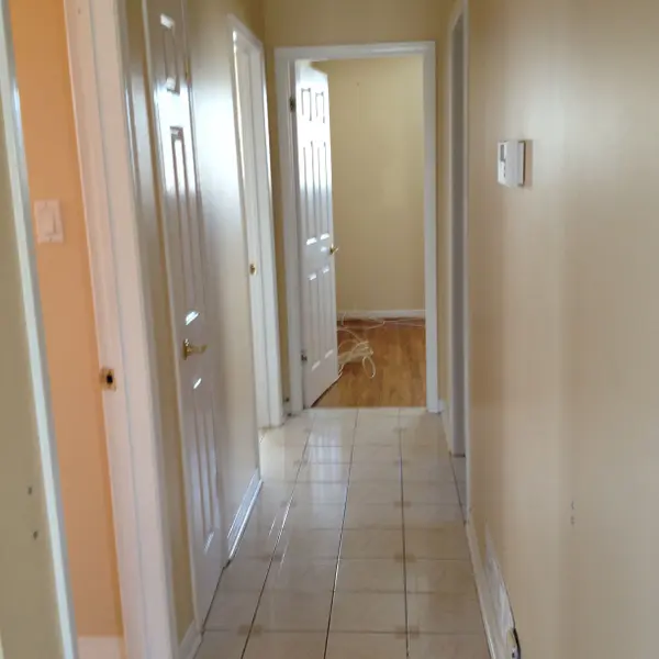 30 Reigate AVE, Brampton, ON L6V 2E3