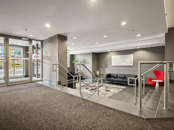 812 Lansdowne AVE #714, Toronto W02, ON M6H 4K5