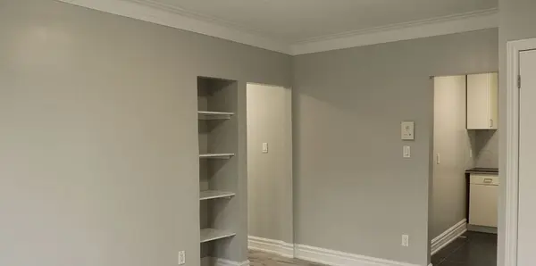 78 Fifth ST #4, Toronto W08, ON M8V 2Z3