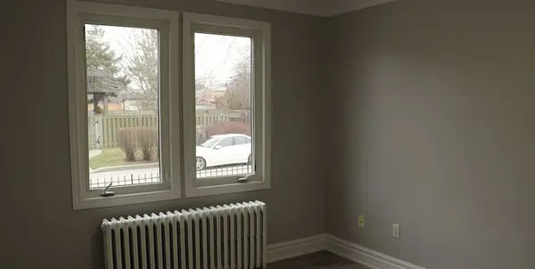 78 Fifth ST #4, Toronto W08, ON M8V 2Z3