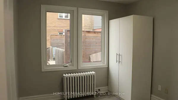 78 Fifth ST #Unit 2, Toronto W06, ON M8V 2Z3