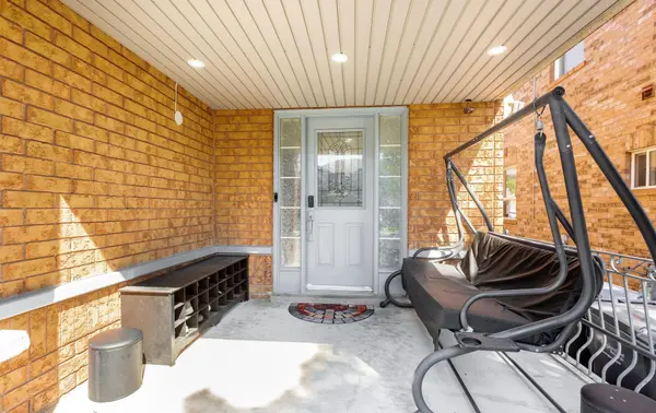 5 Farthingale CRES, Brampton, ON L7A 1R3