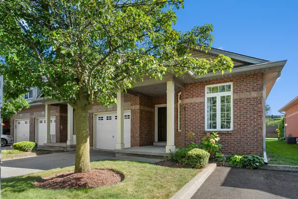 5595 DRUMMOND RD #23, Niagara Falls, ON L2G 4L2