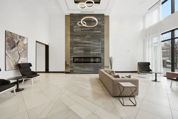 255 Bay ST #106, Ottawa Centre, ON K1R 0C5