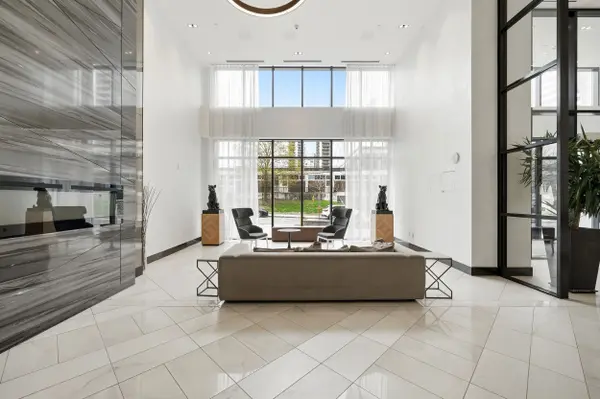 255 Bay ST #106, Ottawa Centre, ON K1R 0C5