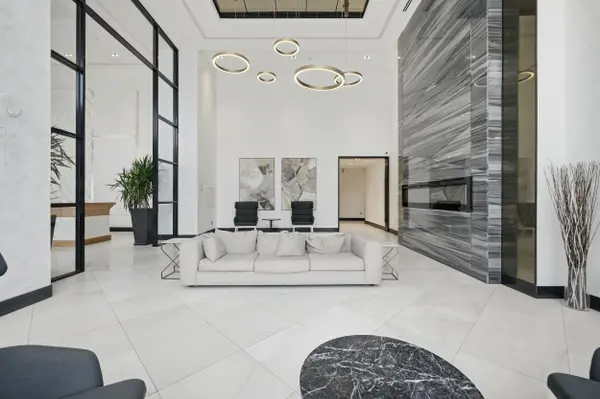 255 Bay ST #106, Ottawa Centre, ON K1R 0C5