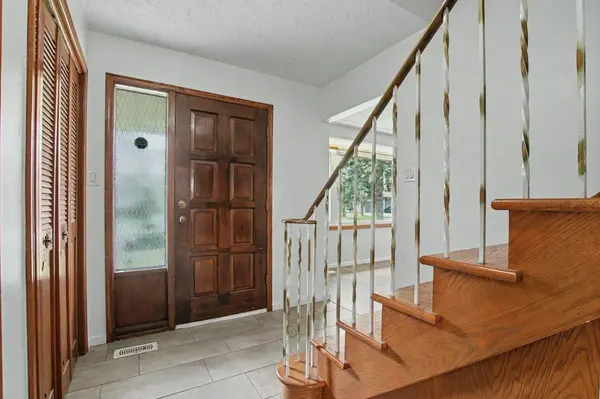 73 Harvard RD, Guelph, ON N1G 2X9
