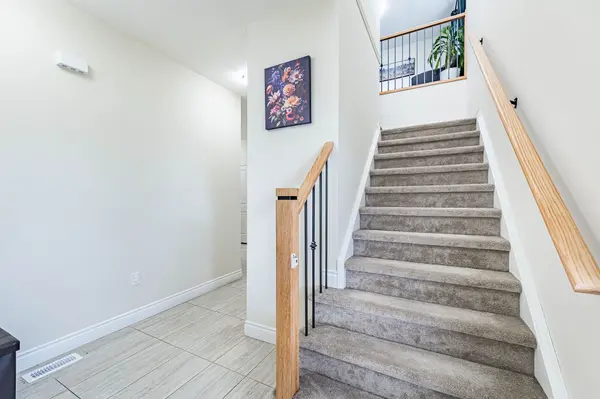 1 Lang LN, East Luther Grand Valley, ON L9W 7S7