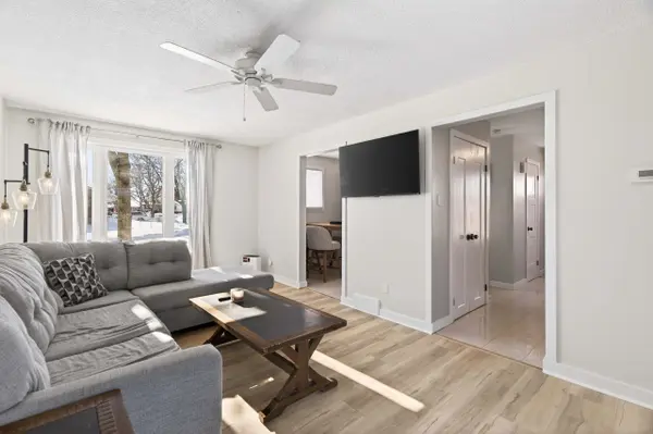 26 Caprice CRES, London East, ON N5V 3M2