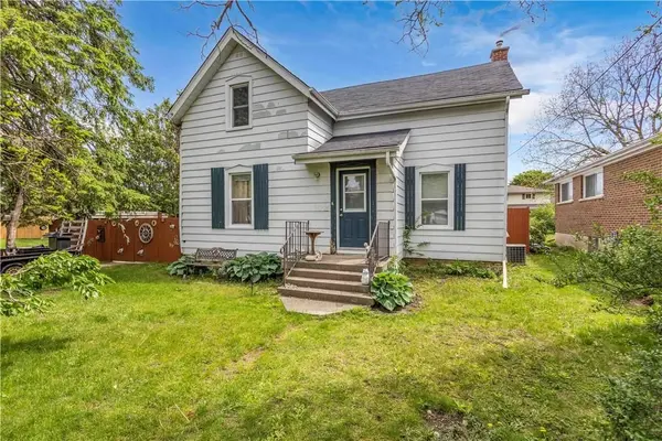 35 James AVE, Brantford, ON N3S 6Y2