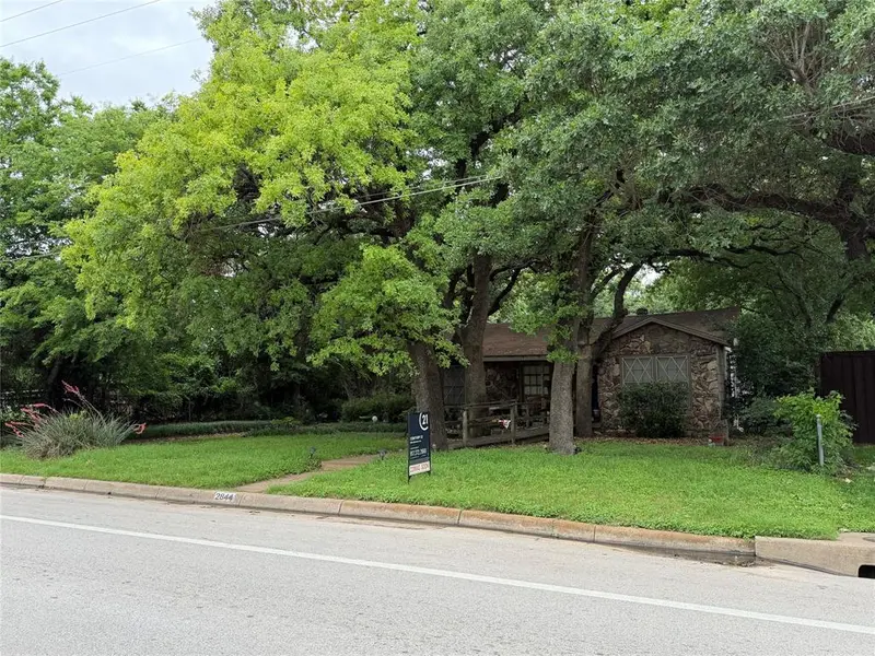 2844 Handley Drive, Fort Worth, TX 76112