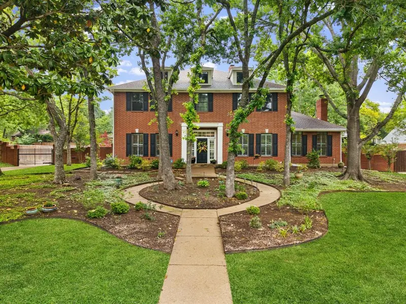 3833 Montecito Drive, Denton, TX 76205