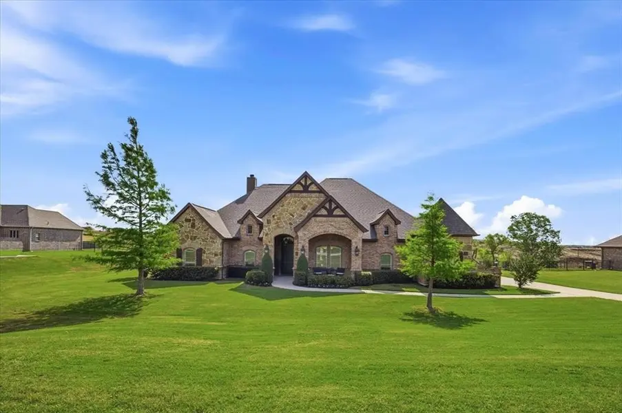 10700 San Simeon Lane, Fort Worth, TX 76179
