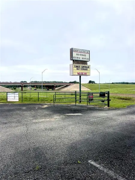 6275 Fm 59, Athens, TX 75751