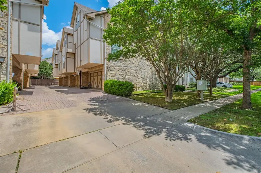 4144 Grassmere Lane #4, University Park, TX 75205
