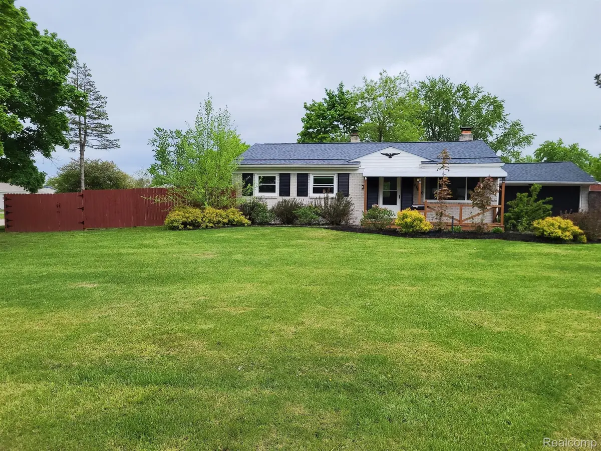 47880 ROLAND ST, Shelby Twp, MI 48317