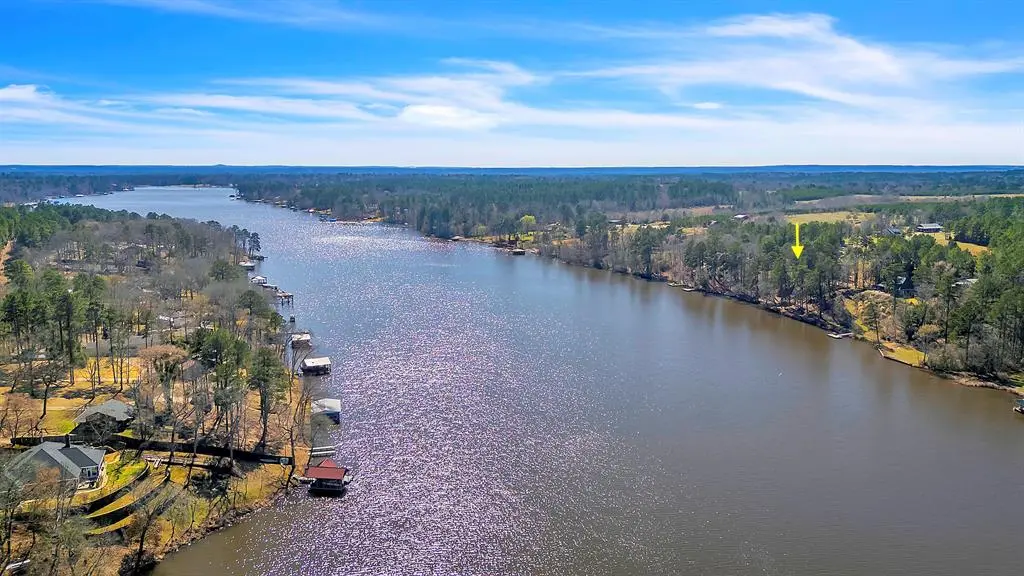 568 Lake Gladewater Drive, Gladewater, TX 75647