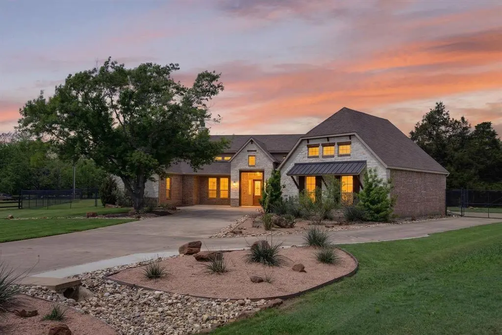 3908 Chapel Court, Double Oak, TX 75028