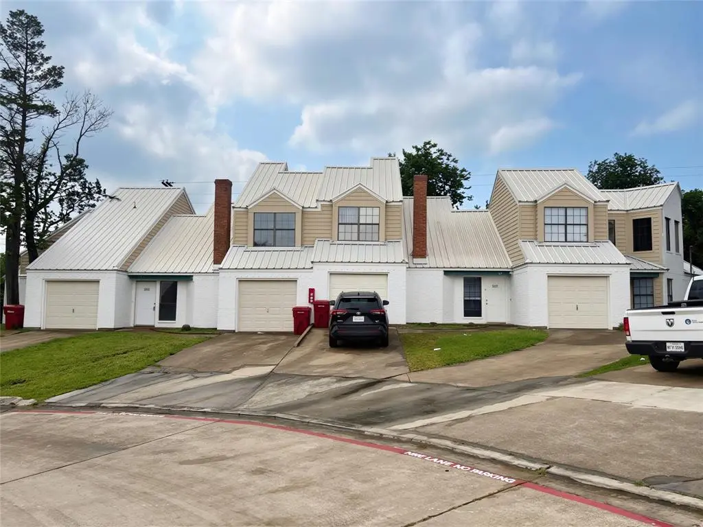 1900 W Taylor Street, Sherman, TX 75092