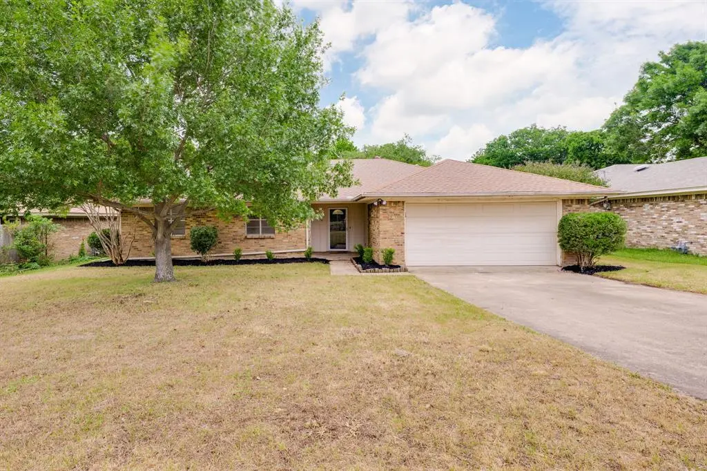 419 Dow Ross Boulevard, Duncanville, TX 75116