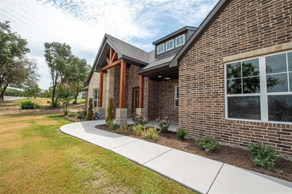 2009 Shady Creek Crossing, Azle, TX 76020