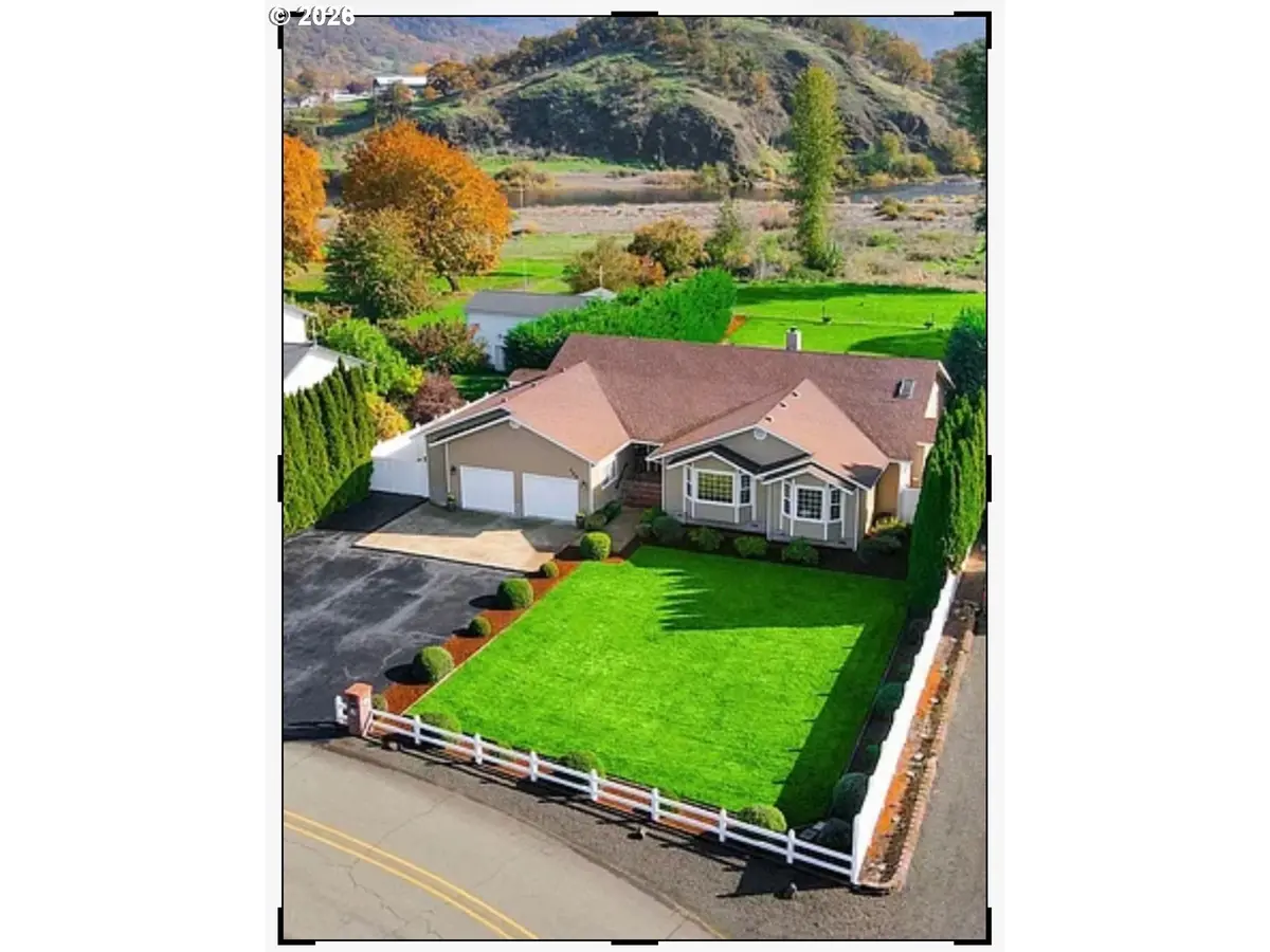 269 BAILEY DR, Roseburg, OR 97471