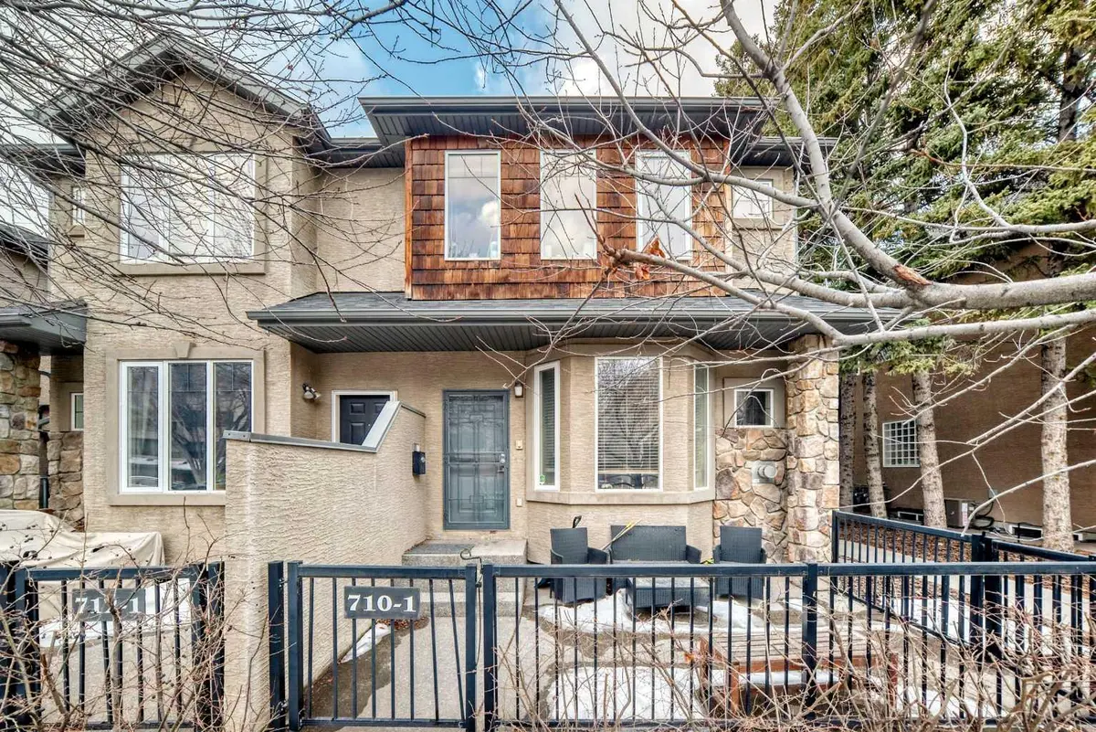 710 56 AVE SW #1, Calgary, AB T2V 0H1