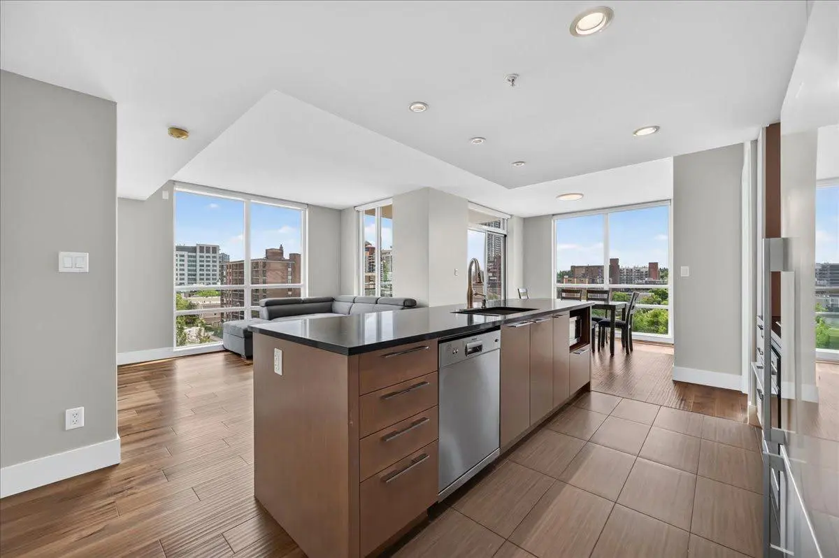 1111 10 ST SW #606, Calgary, AB T2R 1E3