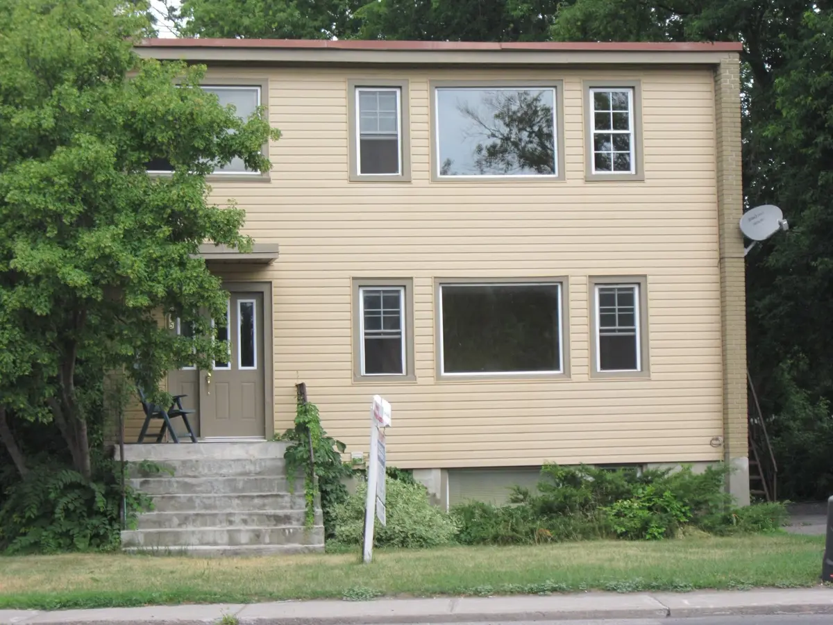 885 MAITLAND AVE, Mckellar Heights - Glabar Park And Area, ON K2A 2S4