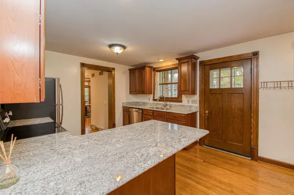 380 Greenwood Avenue, East Dubuque, IL 61025