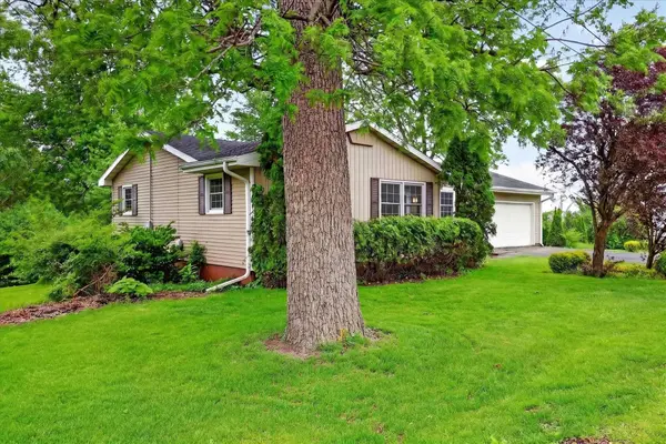 405 W Cherry Street, Forreston, IL 61030