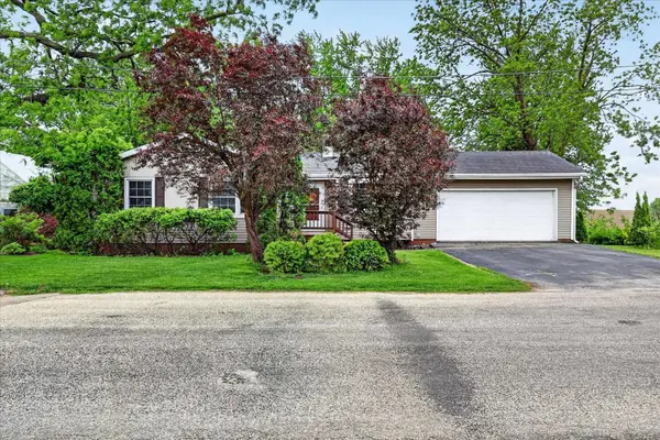 405 W Cherry Street, Forreston, IL 61030