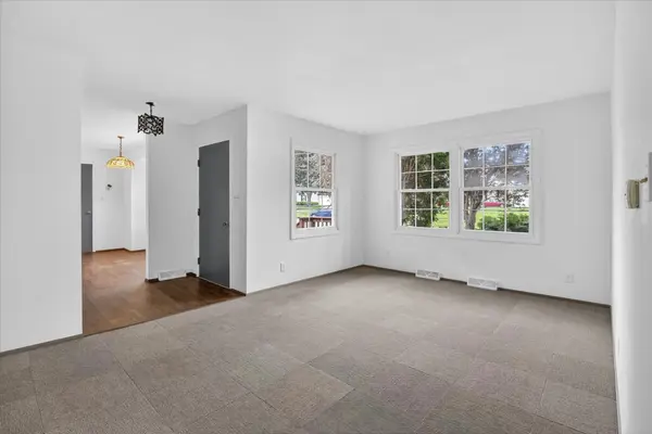 405 W Cherry Street, Forreston, IL 61030