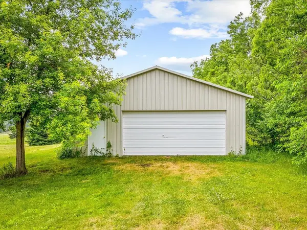 13728 Yale Bridge Road, Durand, IL 61024