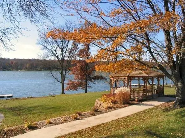 2360 Butternut Bend, Lake Summerset, IL 61019
