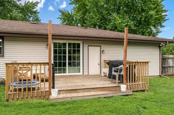 819 GREGLYNN Street, Machesney Park, IL 61115