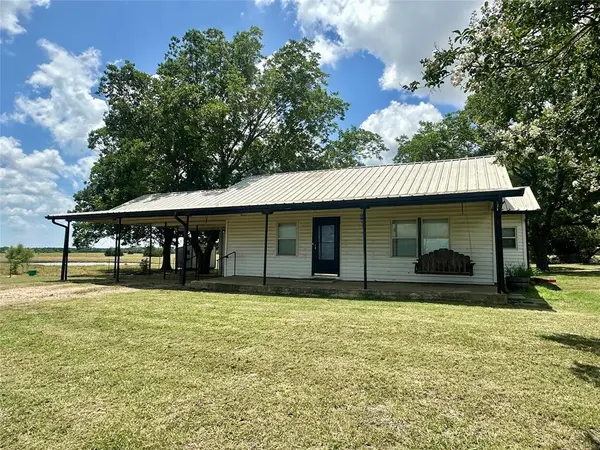 6447 County Road 24900, Brookston, TX 75421
