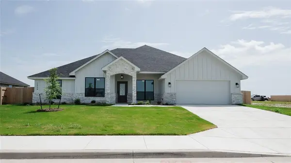1404 Tahonta Drive,  Hewitt,  TX 76643
