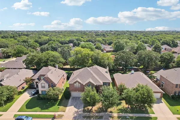 6207 Weaver Drive, Arlington, TX 76001