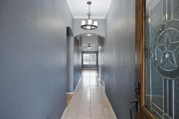 10356 Bradshaw Drive, Fort Worth, TX 76108