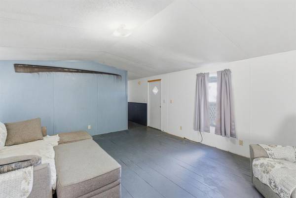 144 Oak Meadows Drive, Springtown, TX 76082