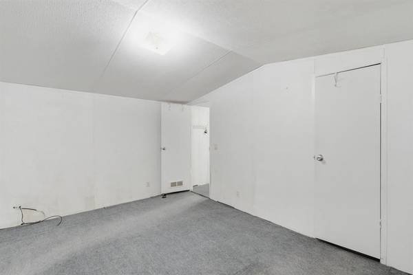 144 Oak Meadows Drive, Springtown, TX 76082