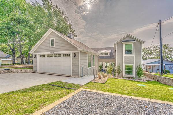 13610 Park Harbor Drive, Eustace, TX 75124