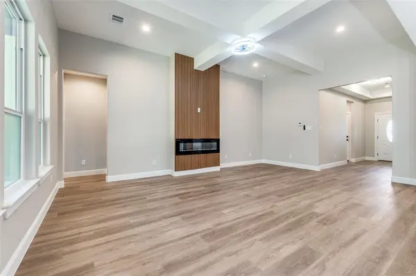 2818 Southland Street, Dallas, TX 75215