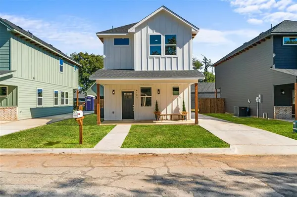 612 1/2 N Robinson Street, Cleburne, TX 76031