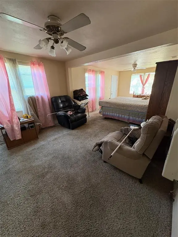 2564 High Crest Avenue, Fort Worth, TX 76111