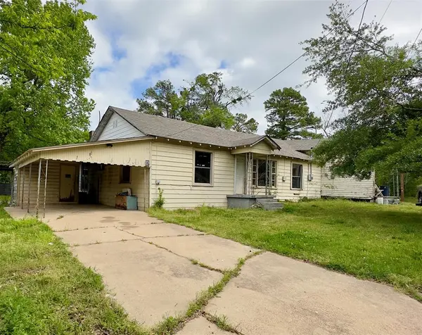 208 Anglin Street, Sulphur Springs, TX 75482