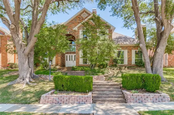 2604 Spring Lake Drive, Richardson, TX 75082