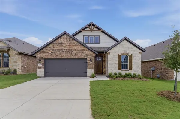 3510 Helena Street, Gainesville, TX 76240